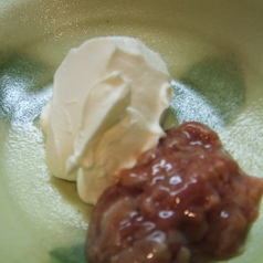 クリームチーズと鰹の酒盗のおつまみ