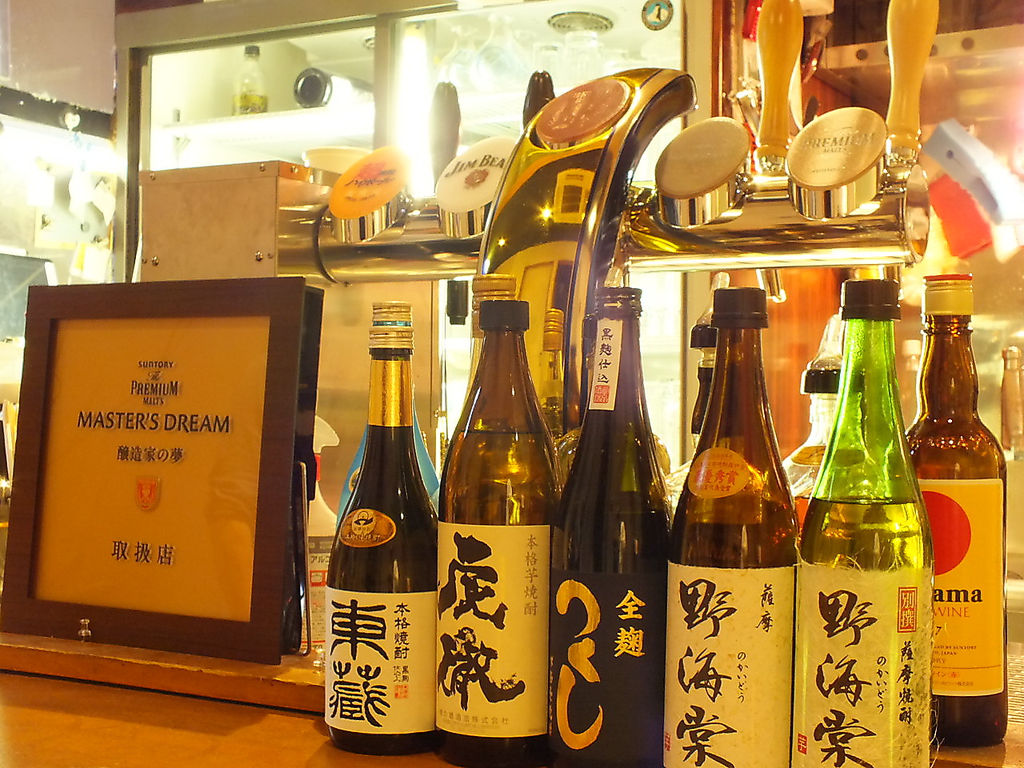 串亭の飲み放題は約80種。お好みのお酒をお好きなだけ♪