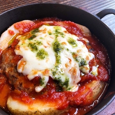 トマト・チーズ・ハンバーグ