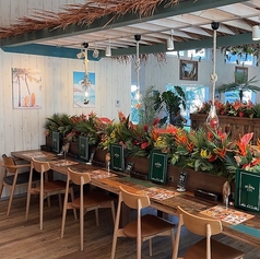 ALOHA CAFE Pineapple アロハ カフェ パイナップル 明石店の雰囲気2