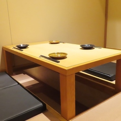 全席掘り炬燵席全席完全個室なので会社の飲み会、接待、お食事会に。掘りごたつ個室でプライベートな空間◎