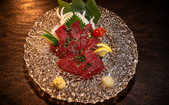 〈熊本産〉馬刺し / Sliced Horse Meat Sashimi