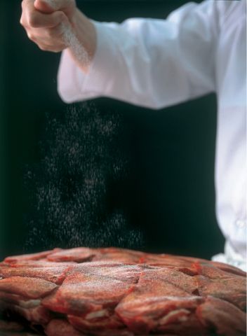 仙台で誕生した牛たん焼きを仙台名物に育て上げ、全国に広めたお店。