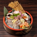 料理メニュー写真&nbsp;日替わり　炙り鮮魚の桶盛り