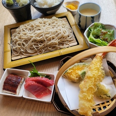 蕎麦と和食　驚の写真2