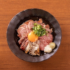 肉酒場 とろっと 新宿三丁目店の雰囲気1