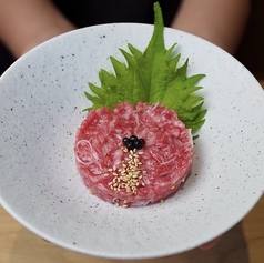 ネギ塩炙りユッケ(燻製)
