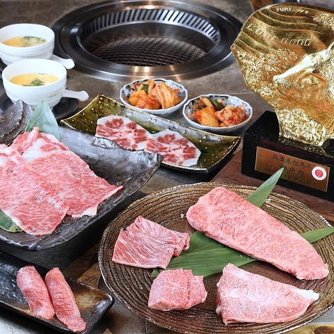 目の前でお肉を切り分け提供する板前焼肉スタイルと掘りごたつ個室でゆったり♪