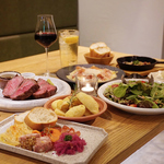 飲み放題付き5000円コースが人気！満足感ありコスパ良し。