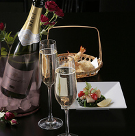 揚げたての天ぷらの香ばしさを引き立てる銘酒の数々◎