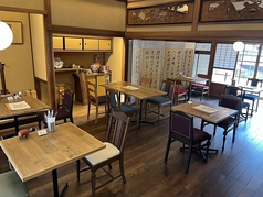 【1階席】ごゆっくりとお楽しみ頂ける和の空間をご用意しております。