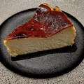 料理メニュー写真&nbsp;自家製バスクチーズケーキ　京番茶の香り