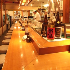 明るく広々としたカウンター席です♪