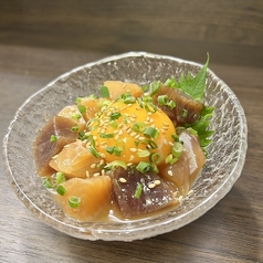 海鮮漬けユッケ