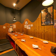 半個室掘りごたつ7人掛け1卓ご用意ございます♪