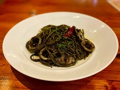 イカ墨のペペロンチーノ