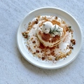 料理メニュー写真&nbsp;居眠りベアのシナモン香るキャラメルナッツパンケーキ(Single Item)