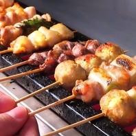 丹精込めて一本づつ焼き上げる焼き鳥