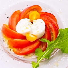 トマトのカプレーゼ