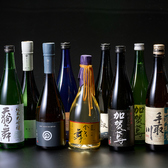 北陸3県を中心に日本酒を取り揃えております。ぜひ地元の日本酒をお楽しみください。