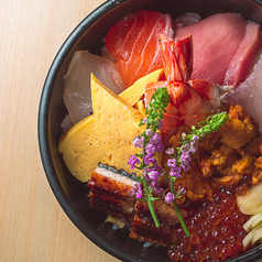 海鮮丼(ウニ入り)