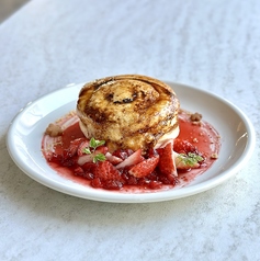 フレッシュ苺のアイランドブリュレパンケーキ(Single Item)