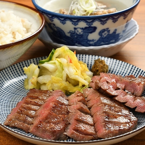 牛たんを気軽にお腹いっぱい！個室でひとりでゆっくりと