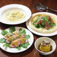 多種多様なお食事の数々
