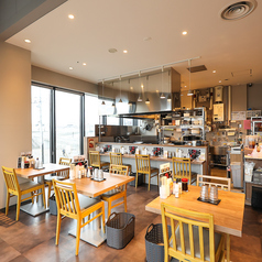 とんかつ檍 トナリエ北広島店の雰囲気2