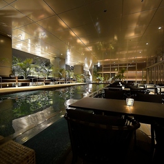 Poolside Restaurant WaterHole ウォーターホール 新宿 東急歌舞伎町タワーの特集写真