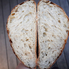 自家小麦酵母のサワードウパンと今日の料理