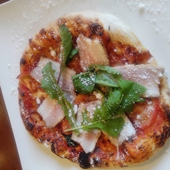 自家製ベーコンのピッツァ