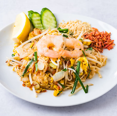 パッタイセット(スープ＋小鉢＋デザート）