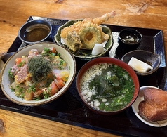 うちなー料理としゃぶしゃぶの店 花つづみのおすすめランチ2