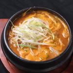 韓国出身の料理長が手掛ける一品料理をご用意しております！本場韓国料理をお楽しみいただけます！