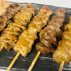 焼き鳥5点盛り合せ〔5本〕
