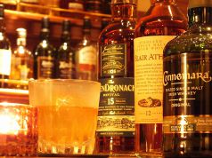 カウンターで味わう至福の一杯♪