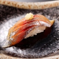 料理メニュー写真 お寿司単品の追加注文可能 アジ