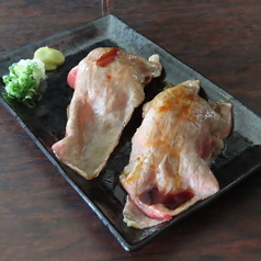 炙り肉寿司2貫