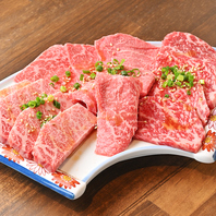 豊富なドリンクとお肉を一緒に♪飲み放題付きもあります