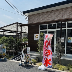 街のカフェの写真
