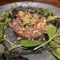料理メニュー写真&nbsp;馬肉のタルタルたまりにんにくのコンディマン