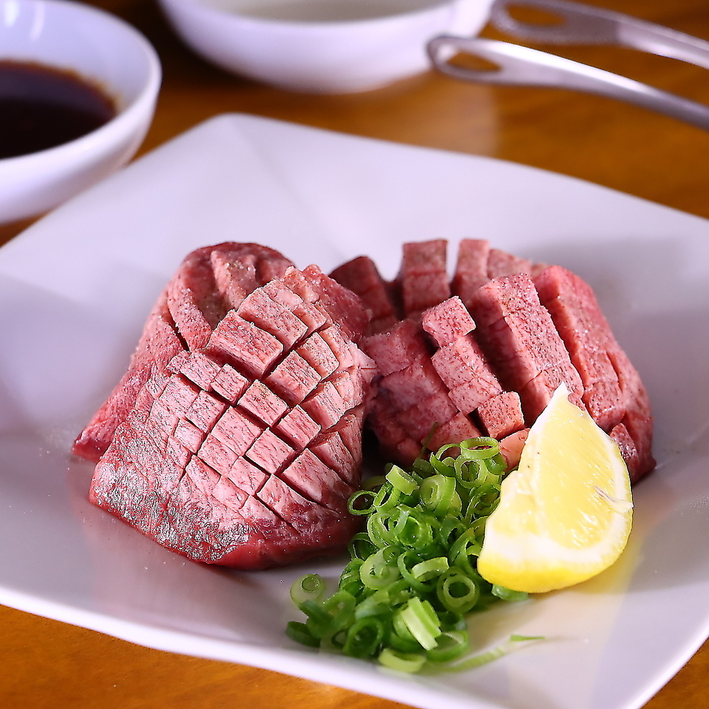 屋台焼肉 大丸ホルモンの写真ギャラリー