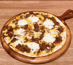 牛すじとモッツァレラ