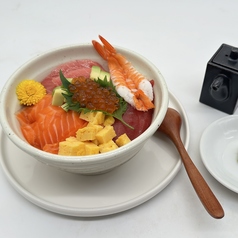 特選海鮮丼