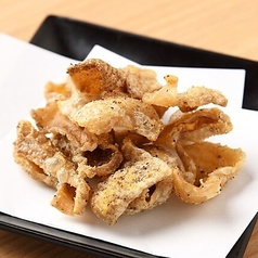 鶏皮チップス