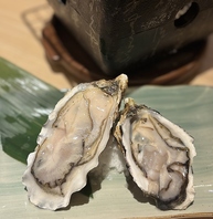 新鮮な魚介類を使用した自慢の炉端・原子焼きをどうぞ