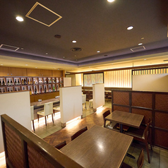 様々なシーンに最適なテーブル席をご用意しております。半個室や20名様まで可能なお席も半個室でご用意しております♪