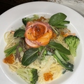 料理メニュー写真 サーモンと小松菜のクリームパスタ
