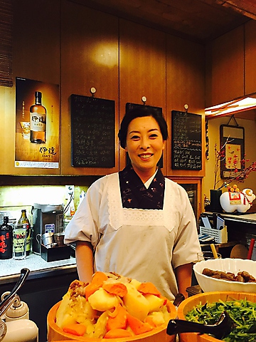 季節を感じる小料理屋。美味しいおばんざいと女将の笑顔でお迎えいたします。